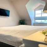 Baltischer Hof 53 *